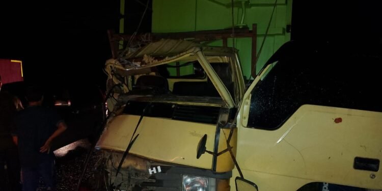 Ngeri,,!! Kembali Jalur Trans Kalimantan Desa Korek, Kembali Menelan Korban Laka Lantas.