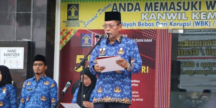 Bertema “Pahlawanku Teladanku” : Kanwil Kemenkumham Riau Gelar Upacara Peringatan Hari Pahlawan Ke-77 Tahun 2022.