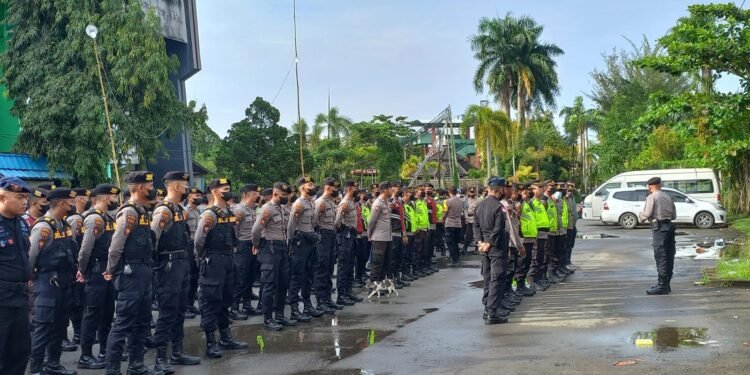 Luar Biasa Pengamanan Kejuaraan Futsal di POR Prov Kalbar Oleh Ditsamapta Polda Kalbar.