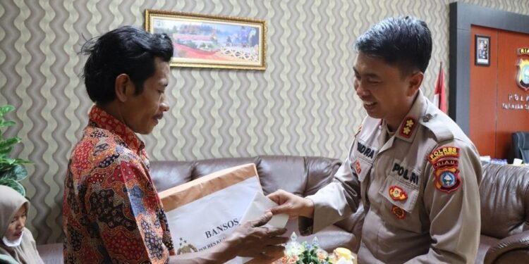 Merespon Unggahan Warga Dikolom Komentar Kapolres Kuansing Beri ABD.