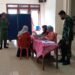 Pandemi Covid-19 Belum Berakhir, Babinsa Joyotakan Montitoring Serbuan Vaksin.