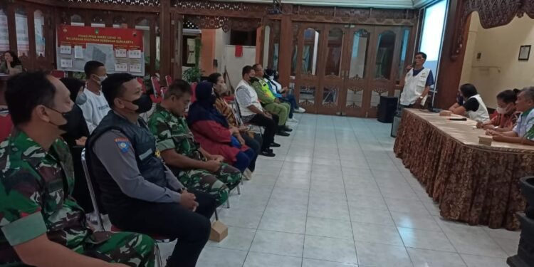 Babinsa Kratonan Hadiri Rapat Koordinasi dan Sosialisasi Peran Pekerja Sosial Masyarakat.