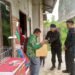 Guru Honor Sambilan Berjualan Es Kesulitan Biaya Pengobatan Anak, Dibantu Brimobda.