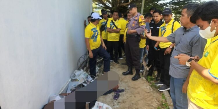 Warga Dikejutkan Penemuan Mayat Laki-Laki di Gedung Belakang Dinas PU-PR Provinsi Riau.