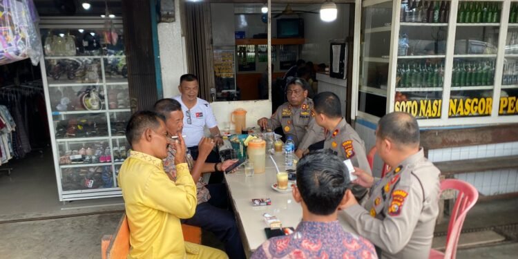 Jum’at Curhat, Kapolres Ajak Tokoh Adat, Anak Kemanakan Jaga Harkamtibmas.