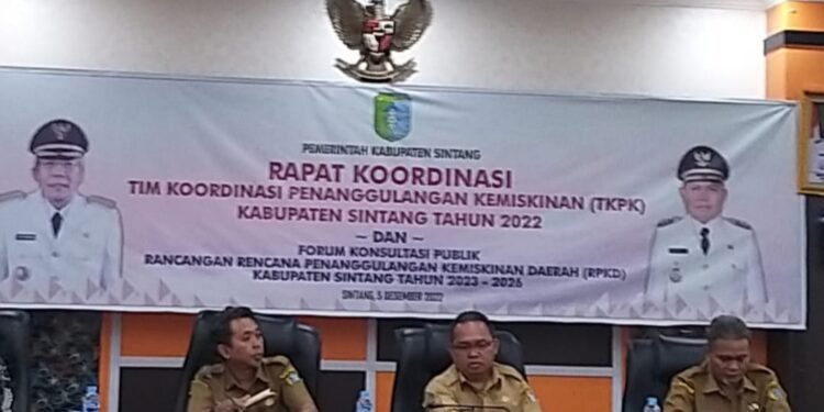Melkianus Wakil Bupati Sintang Buka Rakor TKPK di Balai Praja, Ini Harapannya”?.