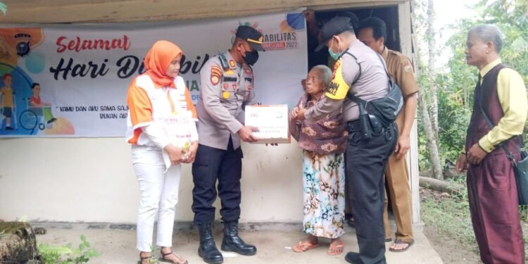 Polsek Tapung Hulu dan Jajaran Media Online Derapperistiwa.com Sweeping Penyandang Disabilitas.