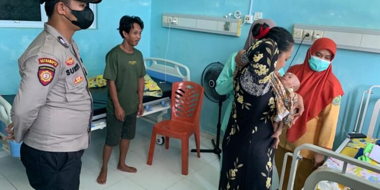 Diduga Akibat Gizi Buruk : Akhirnya Perjuangan Polsek Dabo Singkep dan Camat Singsel, Bayi Suci Meninggal Dunia.