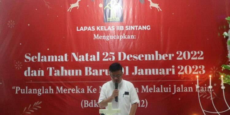 Bimbingan Kerohanian Bagi Warga Binaan Pemasyarakatan Kelas II B Sintang di Malam Natal.