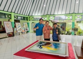 Unik Tapi Asik, Pameran Lukisan Abstrak Karakteristik.