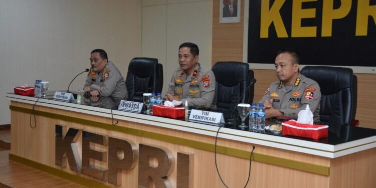 Tim Itwasum Polri Laksanakan Verifikasi Sertijab Kapolda Kepri.