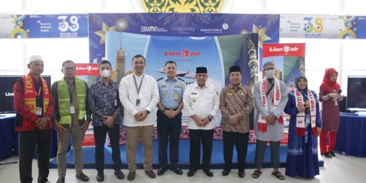 Penerbangan Perdana Pekanbaru – Madinah/Jedah, “Alhamdulillah Sekarang Masyarakat Riau Lebih Mudah Beribadah.