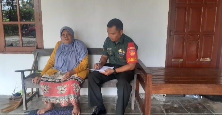 Babinsa Demangan Komsos Dengan Warakawuri.