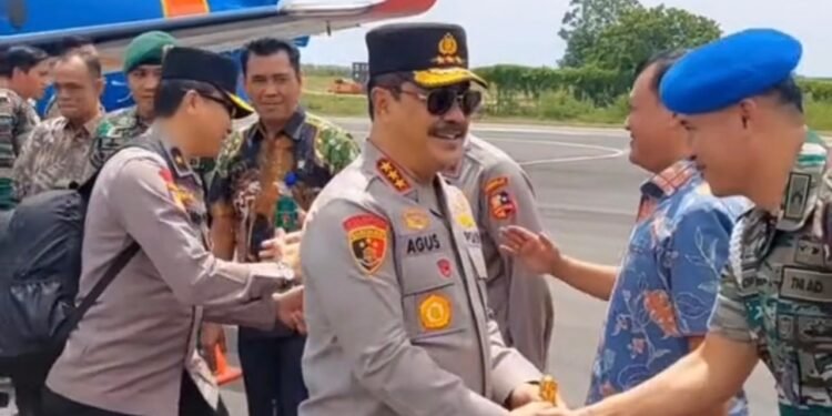Kabupaten Blora Bertabur Bintang, Empat Jendral Pulang Kampung.