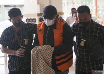 Diduga Melakukan Tindak Pidana Korupsi Pembangunan Dermaga Sabang T.A 2006-201, Tim Satgas KPK Bersama Tim Direskrimum Polda Aceh Amankan Izil Azhar.