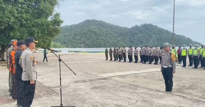 Tidak Mau Main-Main Dalam Pengamanan Malam Tahun Baru, Polres Kayong Utara Gear Apel Pasukan.