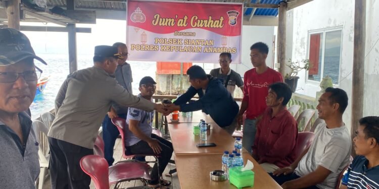Gelar “Jum’at Curhat” Kapolres Kepulauan Anambas Mengajak Masyarakat Ngopi Bareng.