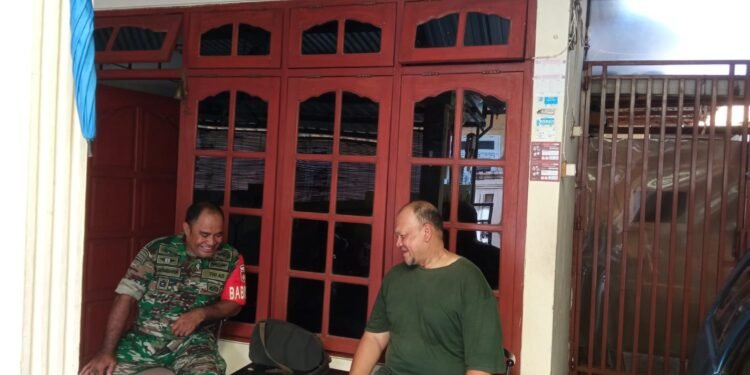 Tokoh Masyarakat Jadi Sasaran Komsosnya Babinsa Kemlayan.