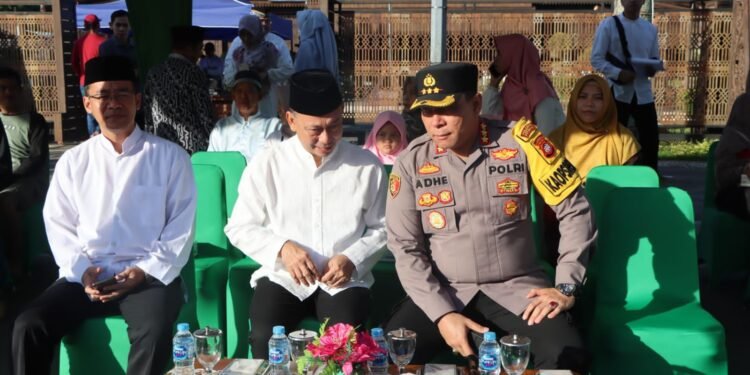 Kapolresta Hadiri Pawai Ta’aruf Sambut Ramadhan, Wako Pontianak; Puasa Momentum Refleksikan Diri.