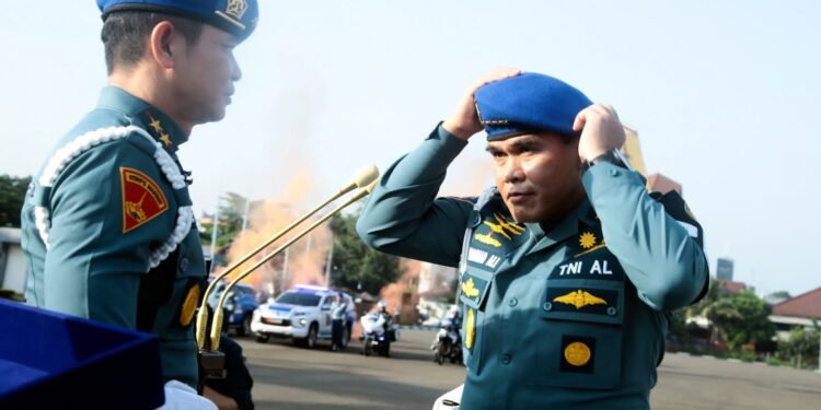 Kasal Jadi Warga Kehormatan Korps Polisi Militer TNI AL.