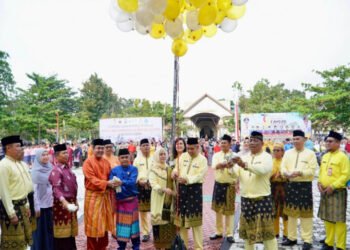 Upacara Hari Jadi Kampar ke-73, Pj Bupati Kampar Launching Gerakan Pengentasan Kemiskinan Ekstrem dan Stunting.