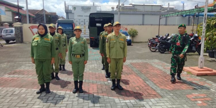 Babinsa Jayengan Bina Limas dengan Latih PBB.