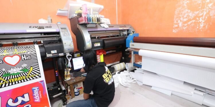 Hadirkan Listrik yang Andal, PLN Siap Dukung Produktivitas Usaha UMKM di Pontianak.