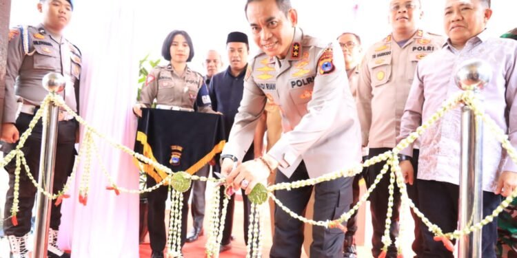 Program Bedah Rumah, Polda Kalsel Target 130 Unit Rumah.