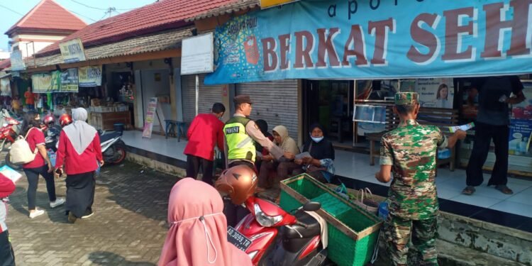 TNI-Polri Ngadirojo Dampingi Puskesmas Berikan Edukasi Penyakit TBC Peringati Hari Tuberkulosis Sedunia.