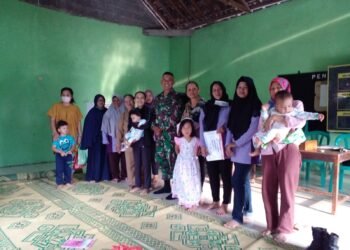 Wujudkan Balita Sehat, Babinsa Kemusu Dampingi Posyandu.