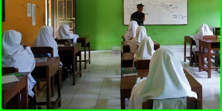 Pentingnya Nilai-Nilai Pancasila Bagi Generasi Milenial.