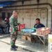 Antisipasi Lonjakan Harga Sembako Jelang Lebaran, Babinsa Jagalan Sambangi Penjual Sembako di Pinggir Jalan.