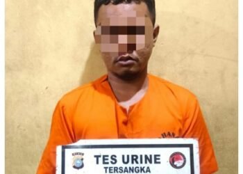 Malam Jum’at Menghebohkan Warga Siak Hulu, Anak Gorok Leher Ayah.