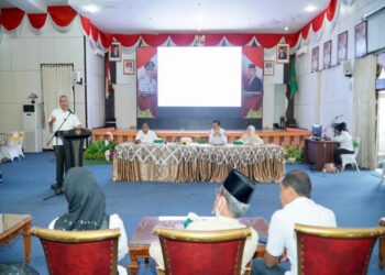 Buka Rapat Pleno Ke-1 TPAKD Kabupaten Kampar Tahun 2023, Pj. Bupati Kampar : Keberadaan TPKAD Merupakan Posisi Strategi Dalam Melakukan Pencapaian Pertumbuhan Ekonomi Daerah.