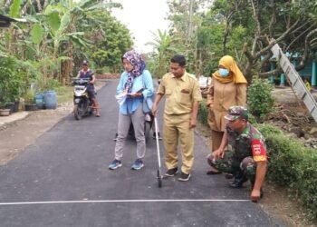 Pembangunan Infrastruktur Jalan Desa Untuk Kesejahteraan Masyarakat.