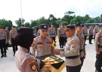 Pengukuhan Polisi RW di Wilayah Kabupaten Kepulauan Anambas.