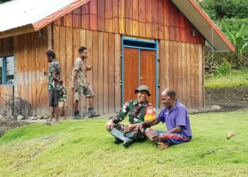 Pos Kurima Bersama Masyarakat Jaga Kebersihan Gereja