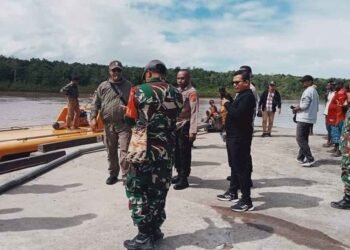 Babinsa Koramil 1710-01/Kokonao Lakukan Pendampingan Kunjungan Kerja Anggota DPRD Mimika