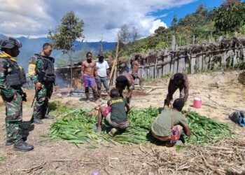 Satgas Mobile Raider 300 Siliwangi Jaga Kepercayaan Masyarakat Wuloni