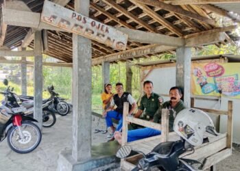 Pererat Silaturahmi Dan Kebersamaan Babinsa Ajak Komsos Ojek Ketoyan