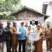 Lewat Program Light Up The Dream, Aminah Nikmati Bantuan Listrik Gratis dari Karyawan PLN