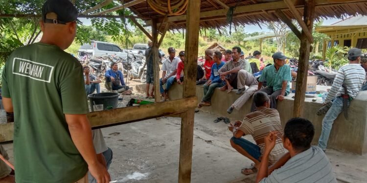 Tolak Okupas, Petani Tadukan Raga Akan Pertahankan Lahan Sampai Tetes Darah Terakhir