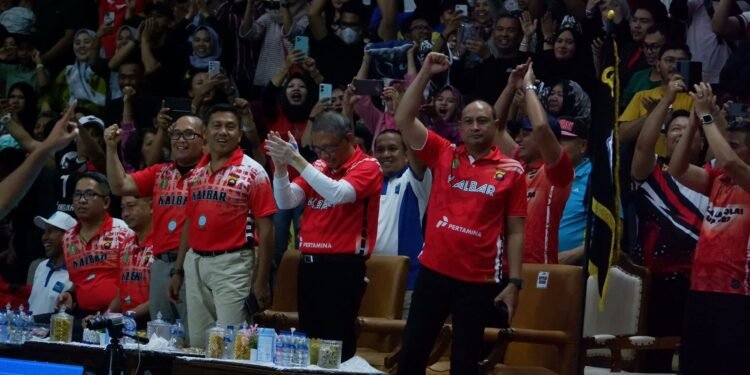 Turnamen Bola Voli Kapolri Cup 2023 Makin Seru, Jelang Babak Semi Final Penonton Membludak Menggetarkan GOR Pangsuma