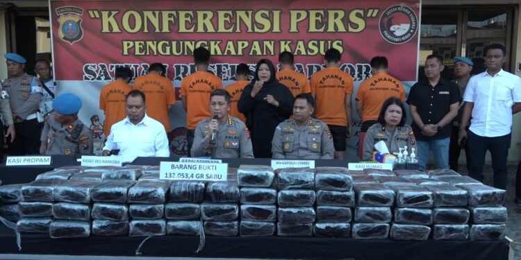 Ungkap Kasus Narkotika Dalam Waktu 8 Bulan Satresnarkoba Polrestabes Medan Berhasil Amankan Sabu Seberat 363,4 Kg Dan Ganja Seberat 203,8 Kg