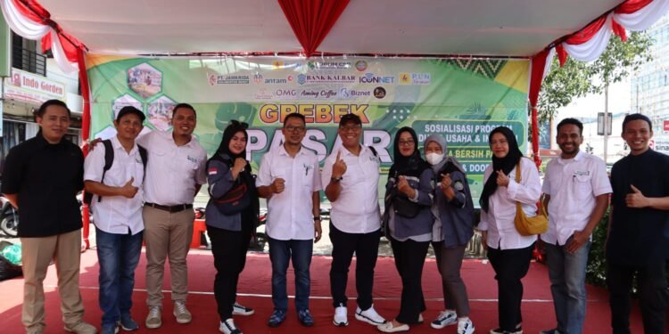 Gandeng PLN Grup Kalimantan Barat, Forum CSR Kalbar Gelar Kegiatan Gerebek Pasar