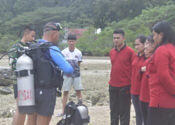 Danlantamal IX Selenggarakan Pelatihan EML dan Selam Dasar Kepada Mahasiswa Universitas Hein Namotemo Tobelo Halmahera Utara