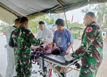 Gelar Khitanan Massal Anak-Anak Perbatasan Saat Peringatan Maulid Nabi