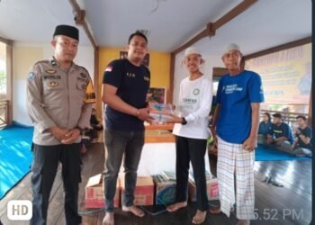 Berkah Balla Barakka Jadi Saksi Bisu, Bhabinkamtibmas Aipda Muchlis Pilar Polisi Inovatif Dukung Komunitas Pemuda Peduli 