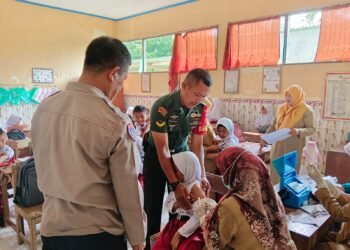 Dukung Kesehatan Anak, Babinsa Dampingi BIAS