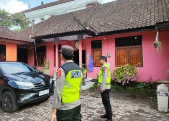 Pastikan Keamanan Penyelenggaran Pemilu, Polres Bangli Lakukan Pengamanan Kantor Bawaslu Bangli